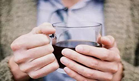 手脚总冰凉，究竟哪个治疗方法更靠谱？