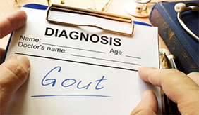 痛风控制尿酸达标一两年了，能正常饮食喝酒吗？